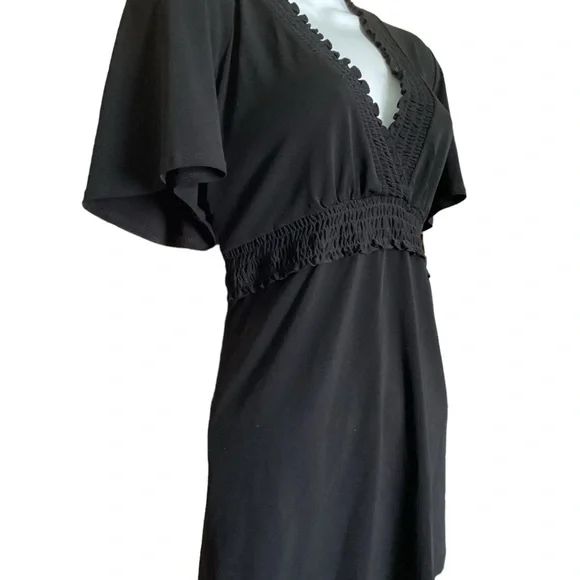 One Black ❣️ BCBG Paris Tops Lg - Picture 5 of 16